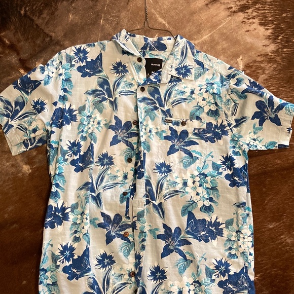 Blue  Hurley Hawaiian print Shirt small - Picture 1 of 4